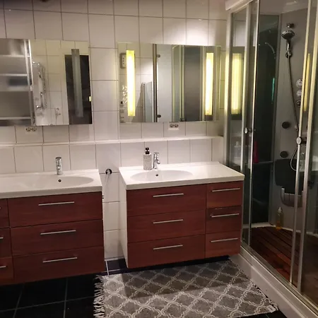 Arctic Aurora - 3 Bedrooms With Parking Tromsø