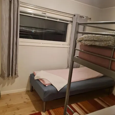 Arctic Aurora - 3 Bedrooms With Parking *